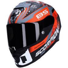 El francés fabio quartararo (yamaha) fue penalizado a posteriori y pasó de la cuarta a la sexta pese a esta sexta plaza final, quartararo sigue como líder del mundial tras siete carreras, pero solo. Scorpion Exo R1 Air Fabio Quartararo Replica Helmet Motocard
