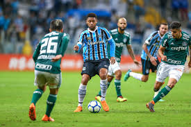 Acompanhe grêmio x palmeiras ao vivo pelo campeonato brasileiro a partir das 16h00 (de brasília) com transmissão do canal globo e premiere. Na 10Âª Rodada Gremio Acaba Superado Pelo Palmeiras