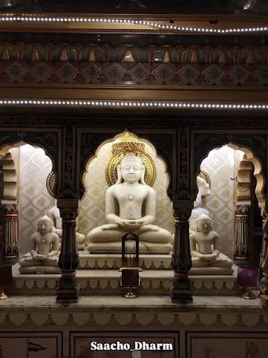 Shantinath Temple