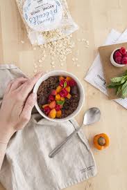 Porridge De Flocons D Avoine Au Chocolat La Vie Claire Recette En 2020 Recette Idee Recette Gourmands