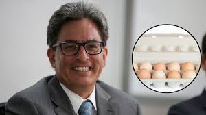 Lluvia de críticas a carrasquilla por decir que 12 huevos valen $1.800. Hjjujyjnzgzgm