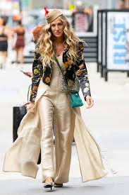 Parker at childhood via pinterest. Sarah Jessica Parker Wore Double Bag Trend On Satc