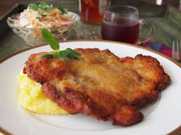 Bistec Empanizado A La Milanesa Milanesa De Ternera Receta Comida Peruana Comida Milanesa De Pollo Empanizada