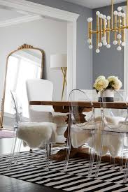 Acrylic dining table with acrylic chairs. 33 Lucite And Acrylic Furniture Ideas For Modern Spaces Digsdigs