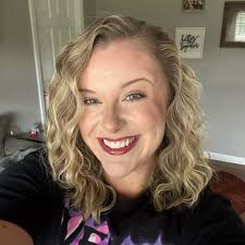 What to replace current wall decor in dining room?