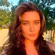 EMMA VAIL (@emma__vail) • Instagram photos and videos