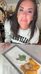 Happy FRIDAY yall! Let the creative juices flow