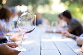 Het alcoholpercentage ligt tussen de 18 en 20%, dit is hoger dan de gebruikelijke rode en witte wijnen. Top Tien Portugese Wijnen Van Essencia Do Vinho Perswijn