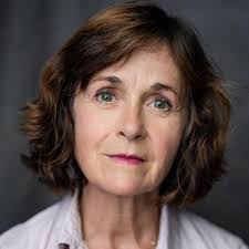 Amanda Root's Instagram, Twitter & Facebook