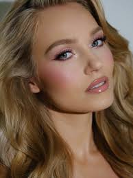 Feline Eyes and glossy sculpted lips