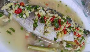 Cara memasak ikan siakap stim limau. Masak Ikan Stim Limau Nak Sebijik Rasa Macam Di Restoran Thai Ni Cara Buatnya Keluarga