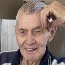 I'm Howard Lottering, the son of Jacob Lottering from George in the  Southern Cape. Jacob was the son of Eddie Lottering who passed away in the  early 1950's.