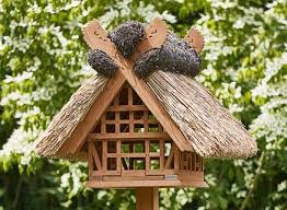 Vogelhaus Schindeln Teak In 2020 Quality Garden Furniture Garden Projects Wall Trellis