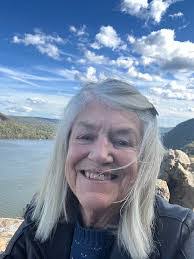 Dawn Ricci's Instagram, Twitter & Facebook