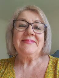 Hello, I'm Nickie and something to know about me is I've been a Weight  Watcher member sinc 1983!