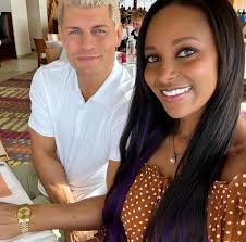 Cody Rhodes with his fan at Windham