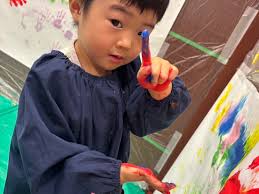 ステラプリスクール南青山では金曜10：00～11：00でビジター様向けの親子ヨガレッスンを開講しています。  1回から参加できますのでぜひお気軽にお申し込みください！ 【お申込方法】 本インスタアカウントのプロフィールにあるURLからお申込いただけます！  ✪STELLA ...