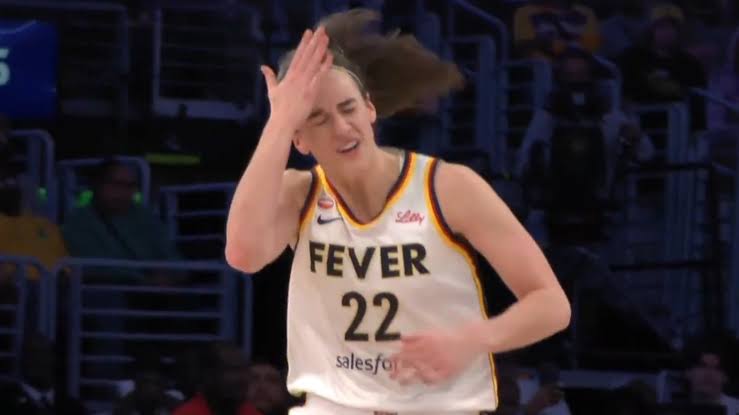 Caitlin Clark has an unusual new 3-point celebration