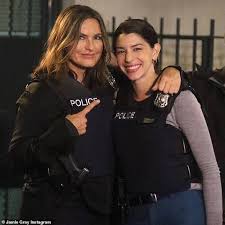 Svu season 21 fall finale and for now, let's just try and do our best to cope, shall we? Actress Jamie Gray Hyder Promises The Season 21 Finale Of Law Order Svu Will Tie Up Loose Ends 247 News Around The World