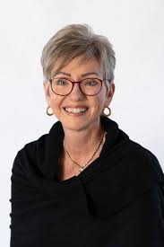 Maureen Adler's Instagram, Twitter & Facebook