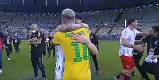 We did not find results for: Wyjatkowy Obrazek Po Meczu Argentyna Brazylia Messi I Neymar W Przyjacielskim Uscisku Wideo Zzapolowy O Futbolu W Najlepszym Wydaniu