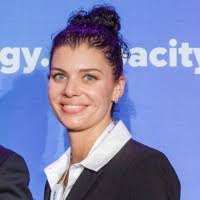 Heather Beddingfield's Instagram, Twitter & Facebook