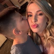 Natália Timo Leite (@nathytimo) • Instagram photos and videos