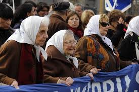 Resultado de imagem para as mães da praça de maio