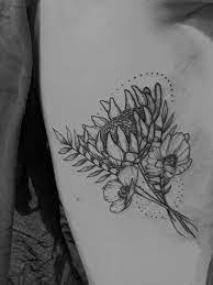 King Protea Wildflower Tattoo Wildflower Tattoo Tattoos Geometric Tattoo Ribs