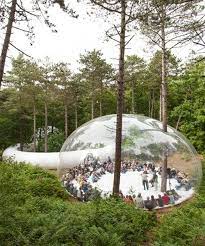 plastique fantastique inflates performance stage during oerol festival in the netherl architecture futuriste l architecture flottante architecture industrielle