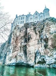 Due to flood damage, the 9 and 21km lesse runs are temporarily suspended. Castle Walzin Chateau De Walzin Live The World