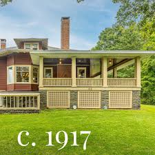 Arts & Crafts homes rarely disappoint when it comes to hardwood and hearths  — this one's no exception! ⁠ ⁠ c. 1917 • $750,000 • 108 Latham Cir,  Saugerties, NY⁠ With @the.angela.lanuto.team⁠