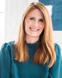 Taryn Allen's Instagram, Twitter & Facebook