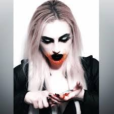 Eve Minor's Instagram, Twitter & Facebook