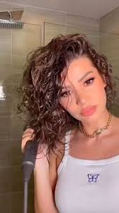 Claudia Candelario's Instagram, Twitter & Facebook