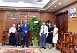 Học viện Tài chính tăng cường hợp tác quốc tế về đào tạo...