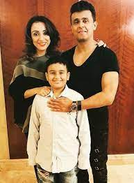 Sonu nigam (born 30 july 1973) is an indian singer, music director and actor. Madhurima Nigam Wiki Age Husband Family Caste Biography More Wikibio