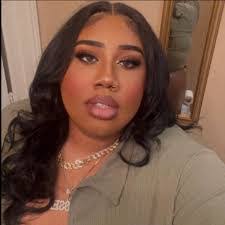 Shad Thompson's Instagram, Twitter & Facebook