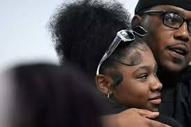 College News: "Never too late to change": College Graduation Inside a New  York Prison