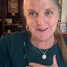 Amazon.com: Tara Illuminated The Mandala of the 21 Taras: Includes 22  meditations, mantras, praises, teachings, syllables, and practice sequences  that empower and uplift your life with the Female Buddha Tara:  9798218231255: Abbott,