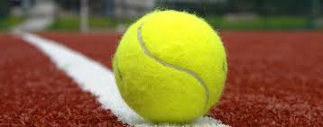 Ulterior, au loc mai multe schimbări de regulament, care fac ca tenisul de atunci sâ se apropie din ce în ce mai mult de tenisul din zilele noastre. Teren Tenis Pensiunea Mirage