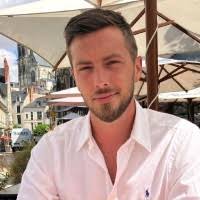 300+ profils pour “Evan”