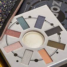 They are funny, enthusiastic, thoughtful, adventurous and indulgent and they know very well how to enjoy a good time. Cancer Personality Beauty Photos Trends News Allure