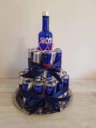 This pin was discovered by zrinka discover (and save) your own pins on pinterest. Polterabend Wodka Redbull Torte Geschenkidee Geschenke Verpacken Geburtstag Kinder Alkohol Geschenke Geschenke