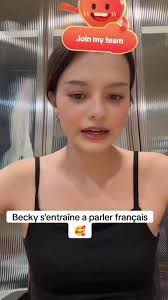 Becky Armstrong Speaking French