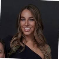 Amanda Abel's Instagram, Twitter & Facebook