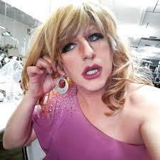 Sheena Wolfe's Instagram, Twitter & Facebook