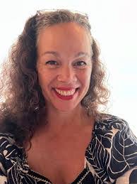 Diane Pineault's Instagram, Twitter & Facebook