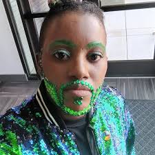 does any of my witchy friends here wanna figure out how to split a building  to work out of and do rituals once a month? I wanna make a store where we