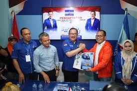 Serius Maju Pilgub Sulsel 2024-2029, Danny Pomanto Resmi Daftar Bacagub di  Tujuh Partai